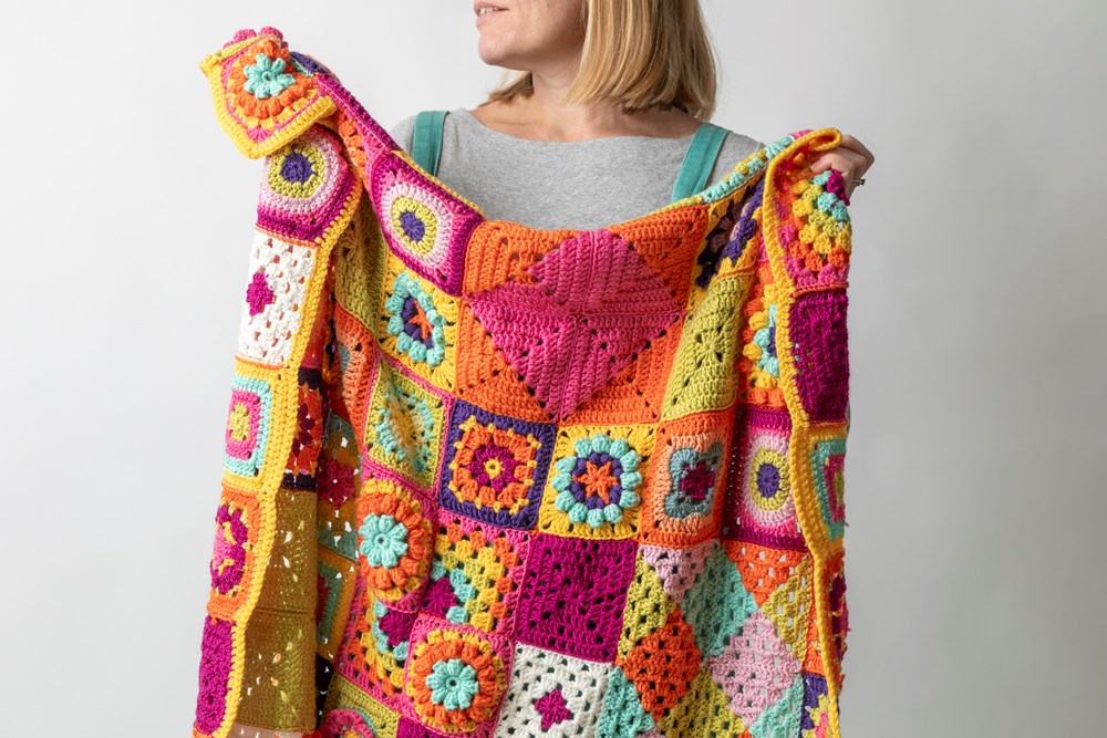 The Granny Square Card Deck with FREE yarn! - Image 2